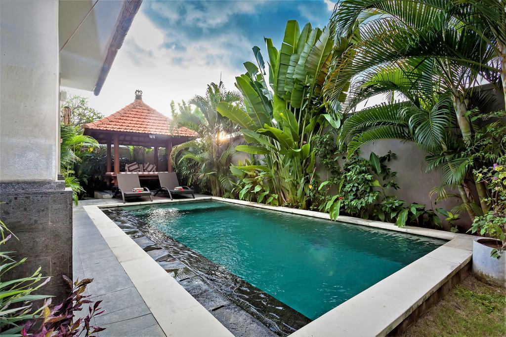 Rumah Indah Villa Seminyak Exterior foto